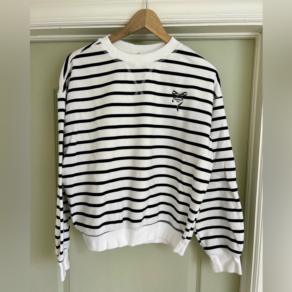H&M Black and White Striped Crew Neck Sweater